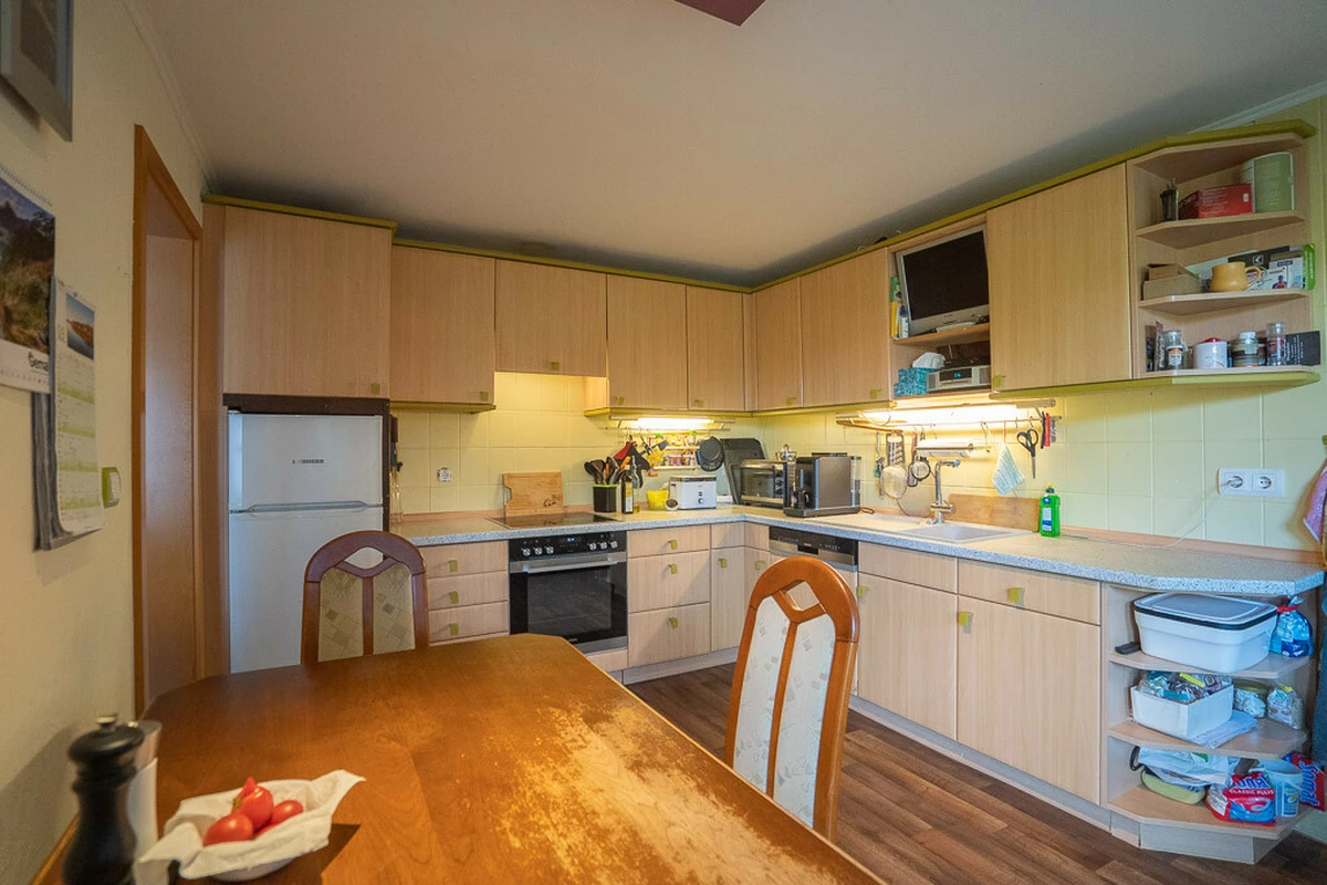 63c3d881-273a-47e5-9998-413399a60cd2