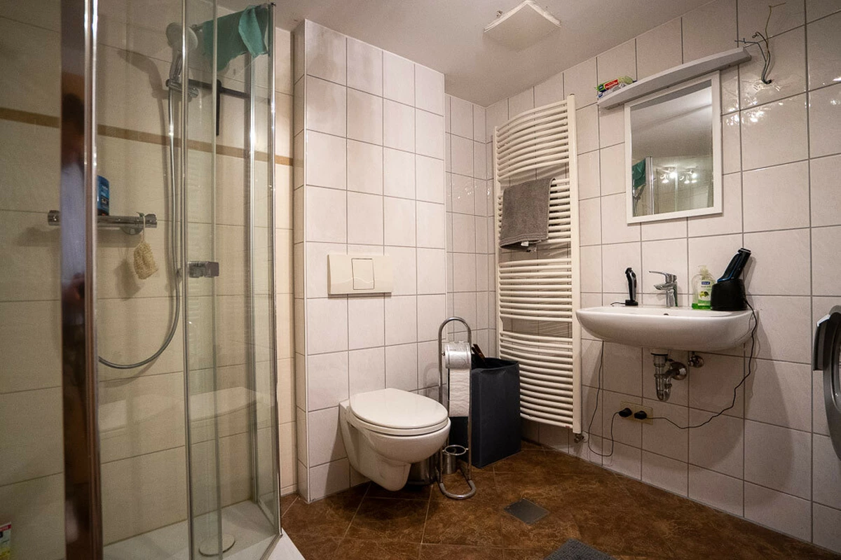 6317c467-9b23-4680-9004-e81878339a76