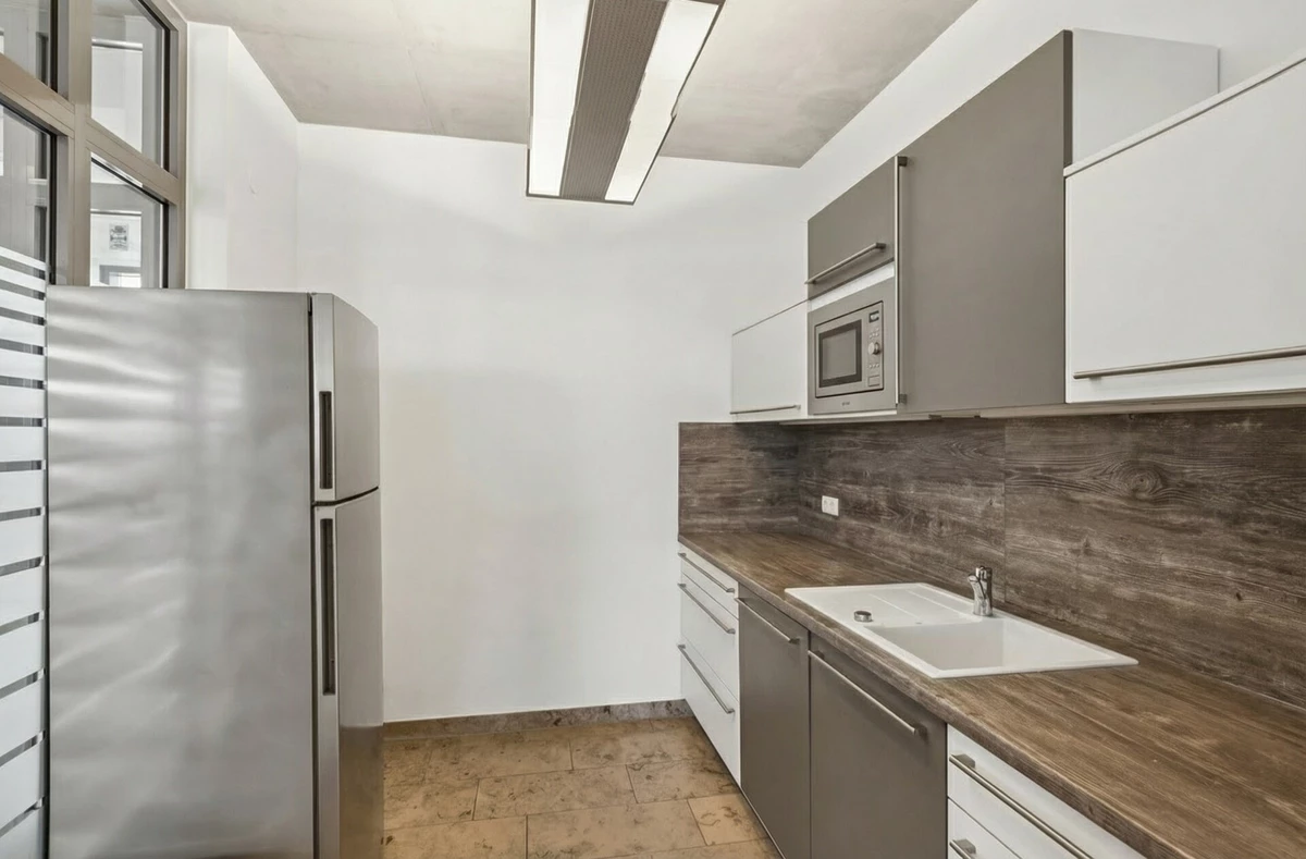 a888b90b-2e8b-4392-b17f-abb90f6658dc