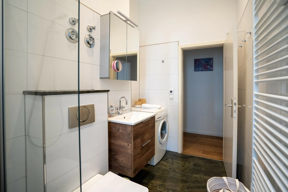 6735b696-3536-4ce1-bbb4-19ec2f095792