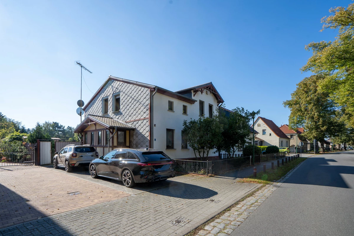 a80fc3e3-891b-43b8-ad7c-c21844c81221