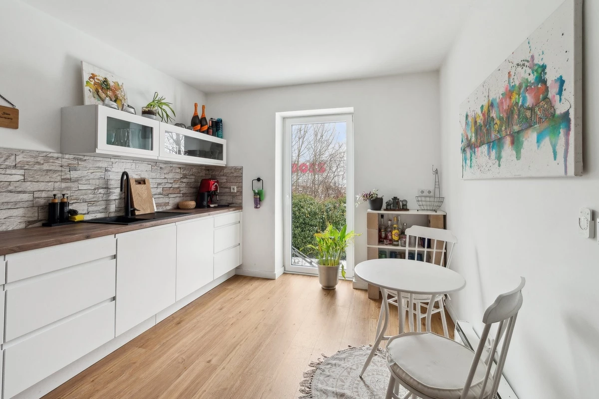 5ef35952-728e-4117-9933-00360ce52ab1