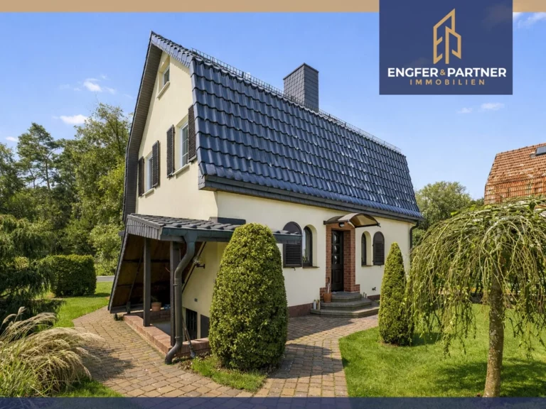 Liebevoll gepflegtes EFH mit Nebengebäude! Wohnen & Arbeiten an einem Ort – nahe Berlin!