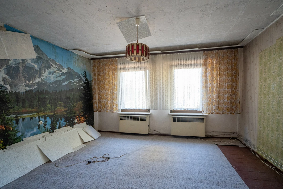 33015949-f75c-4f16-82c1-9f2bffffbc7a