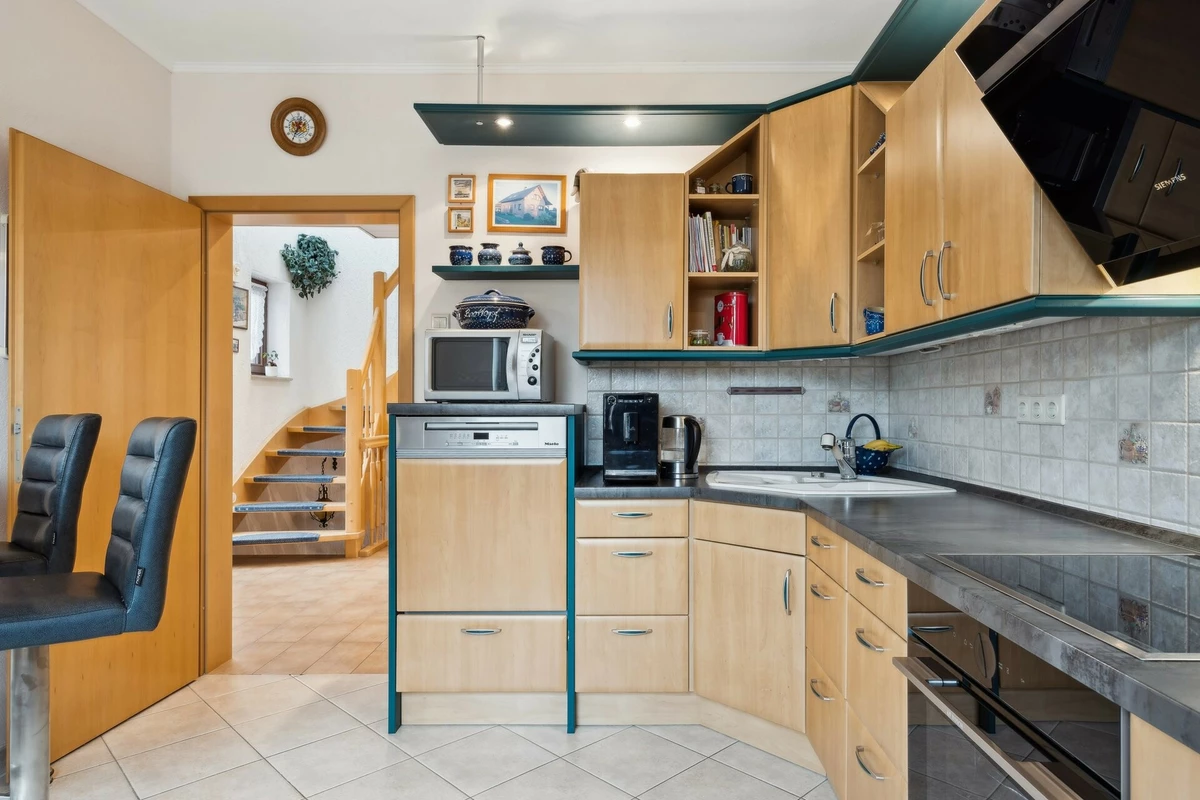 aa1916bc-f28a-411c-af60-4c2a4622eabd