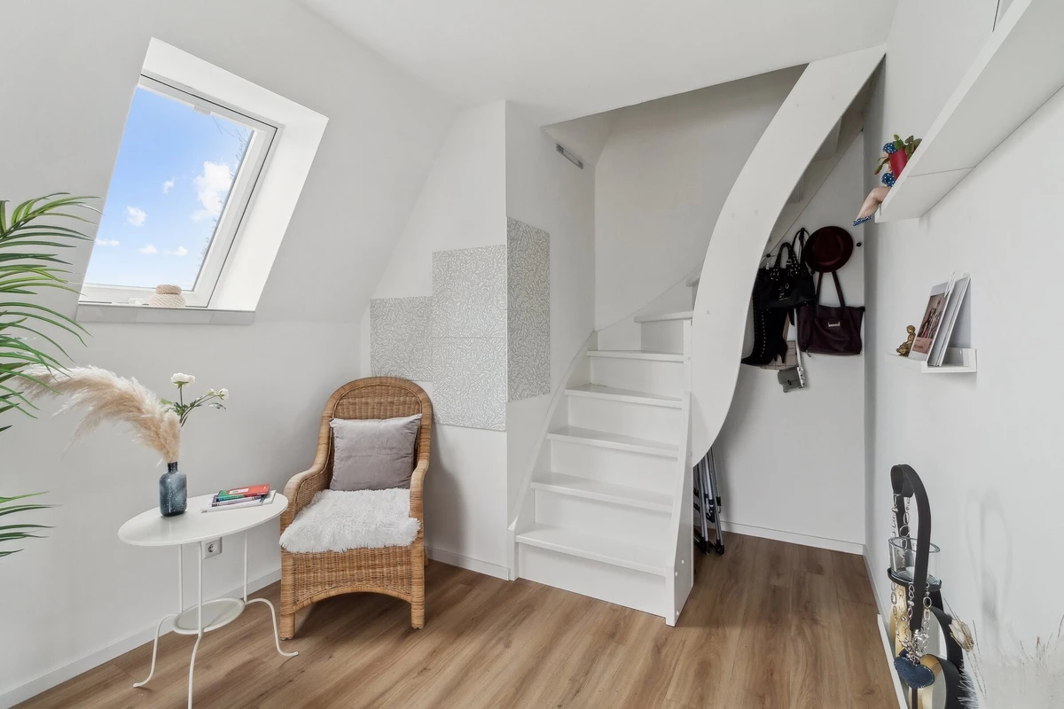 87d1d705-9545-4948-93e3-8edcfe267f4c