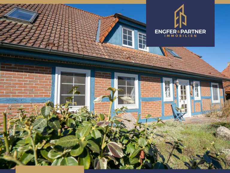 DHH mit Charme – Fachwerk, Kamin & Sauna auf großzügigem Grundstück